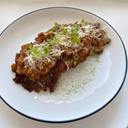 Картофельные драники с соусом Болоньезе