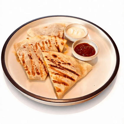 Кесадилья с Соусом Сальса и Сметаной