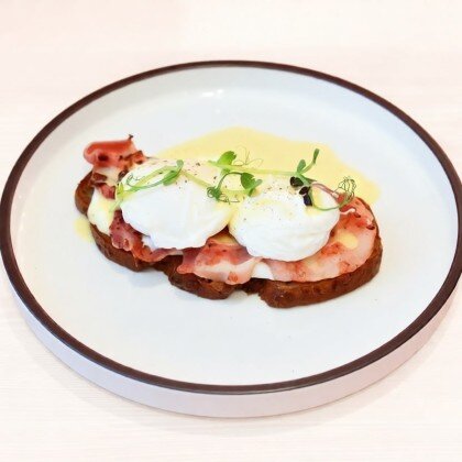 Яйцо Бенедикт с Беконом