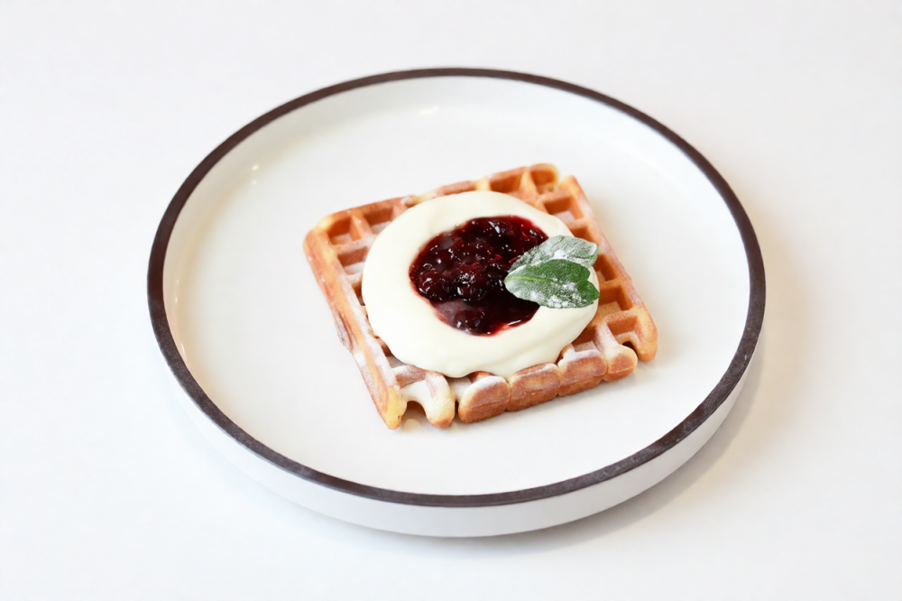 Вафля с Вишней и Сливочным Кремом