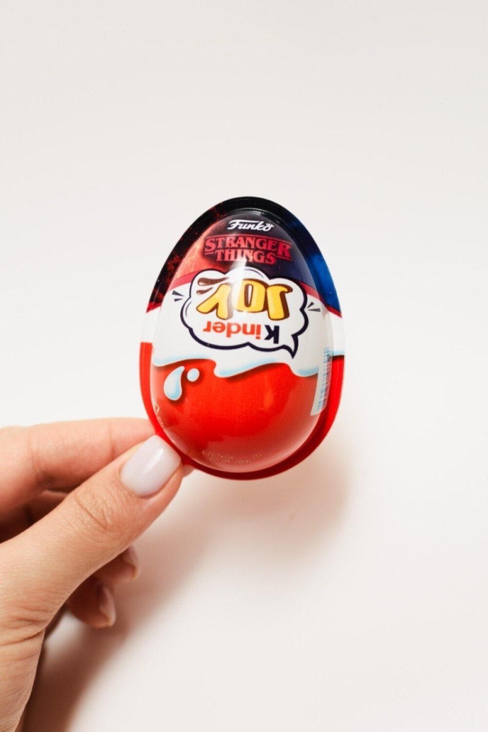 Киндер очень странные дела