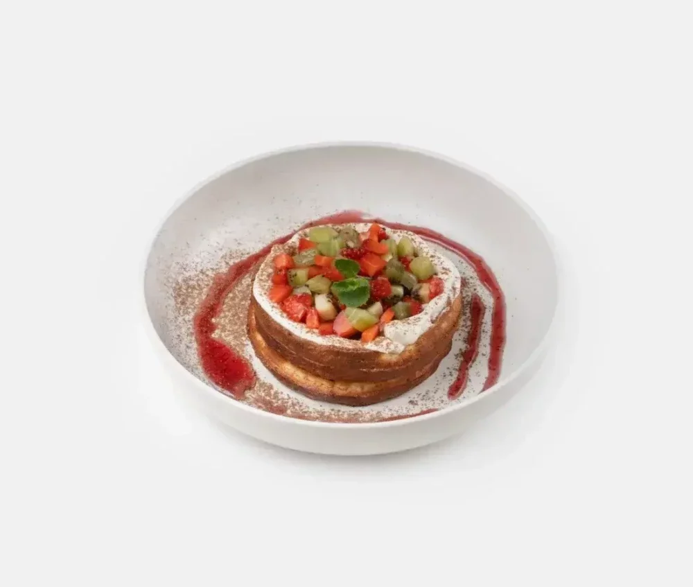 Азиатские панкейки с сезонными ягодами