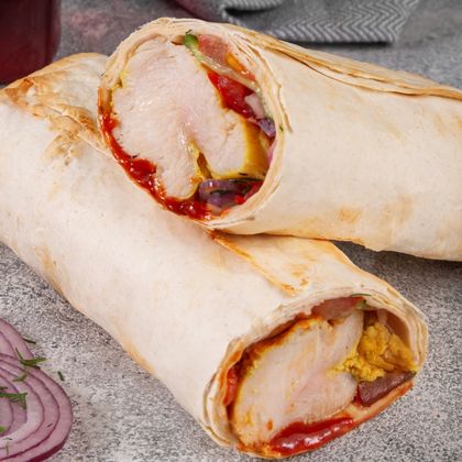 Шашлык в лаваше куриный