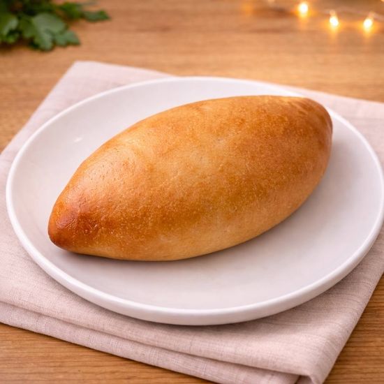 Пирожок с картофелем, курицей и грибами