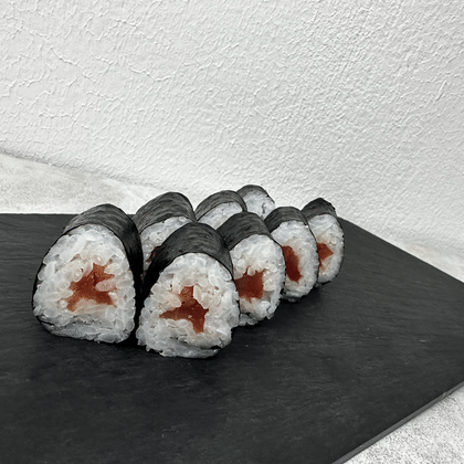 Ролл с тунцом