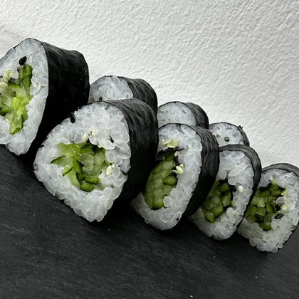 Ролл  с огурцом