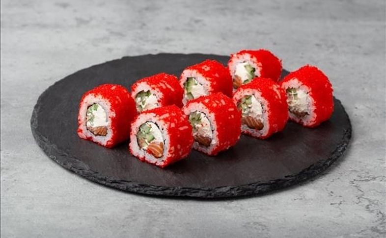 Ролл «Филадельфия тобико»