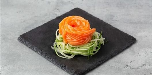 Сашими лосось