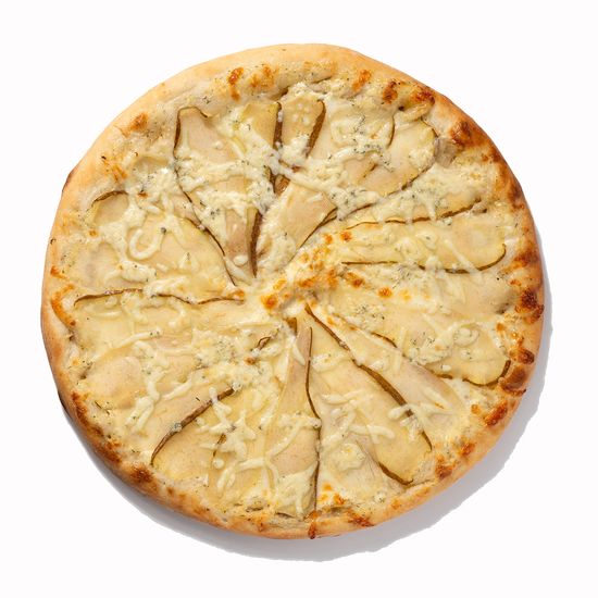 Пицца «Груша горгонзола»