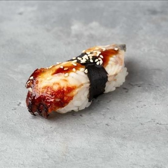 Суши с угрём