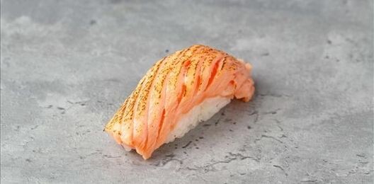 Суши лосось гриль