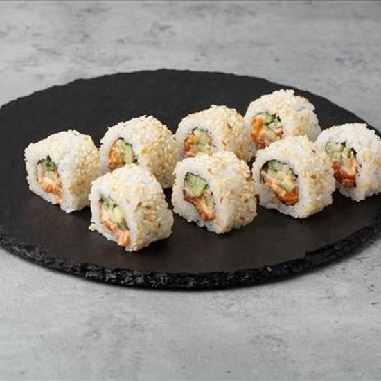 Острый ролл с лососем