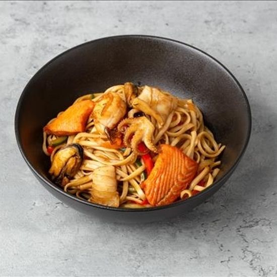 Удон с морепродуктами