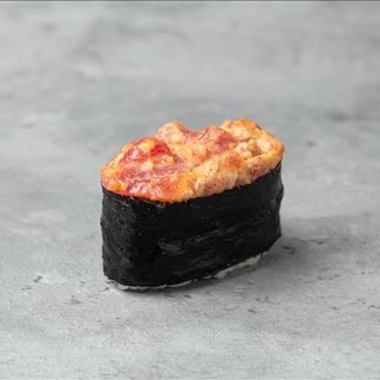 Острые суши с тунцом