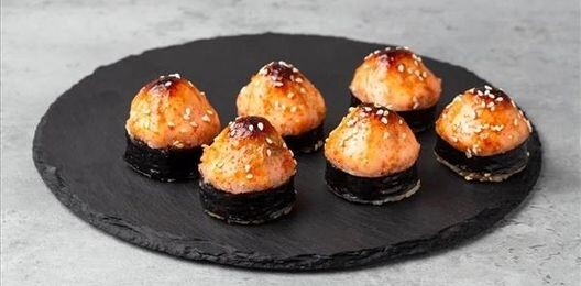 Запечённый ролл с креветками