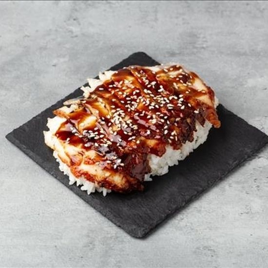 Угорь на рисе