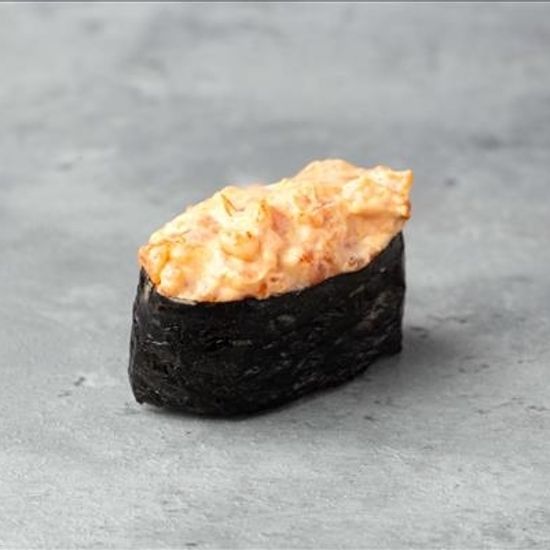 Острые суши с лососем