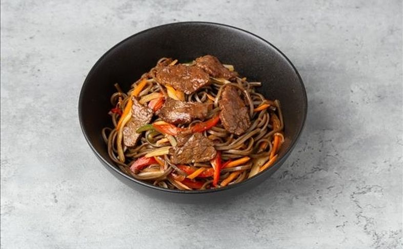 Гречневая лапша с говядиной