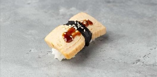 Суши с японским омлетом