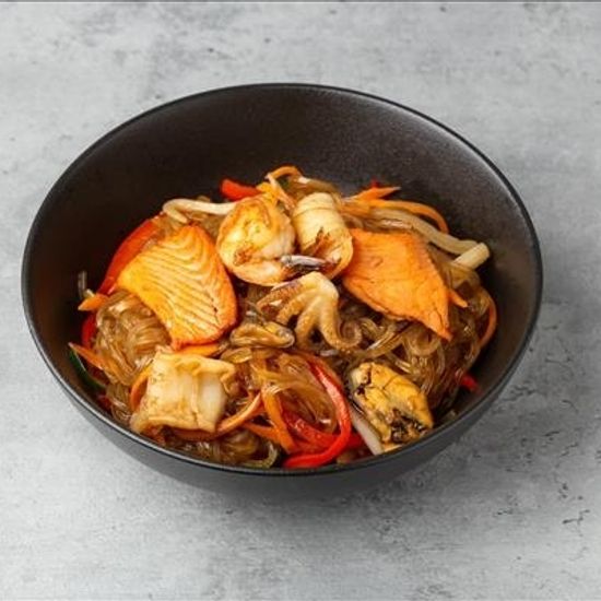 Крахмальная лапша с морепродуктами