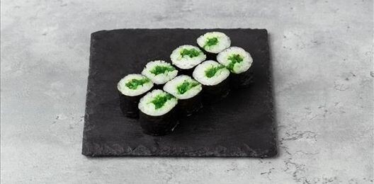 Тонкий ролл с чукой