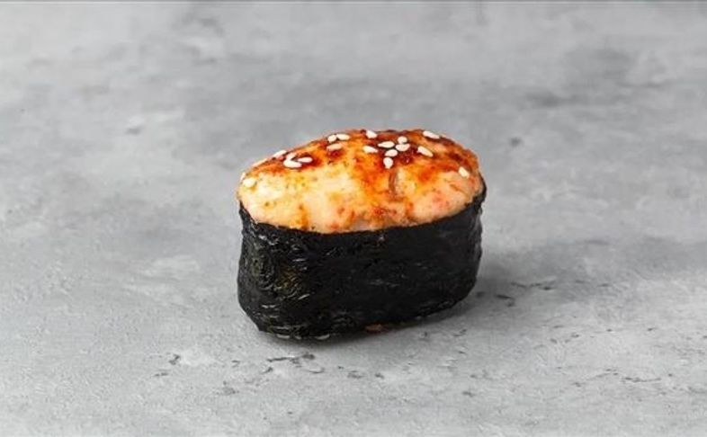 Запечённые суши с крабом