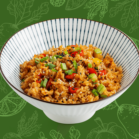 Жареный рис с овощами