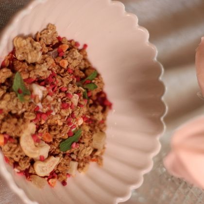 Ягодный парфе с хрустящей гранолой