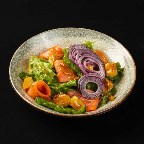 Копченая кета и овощи