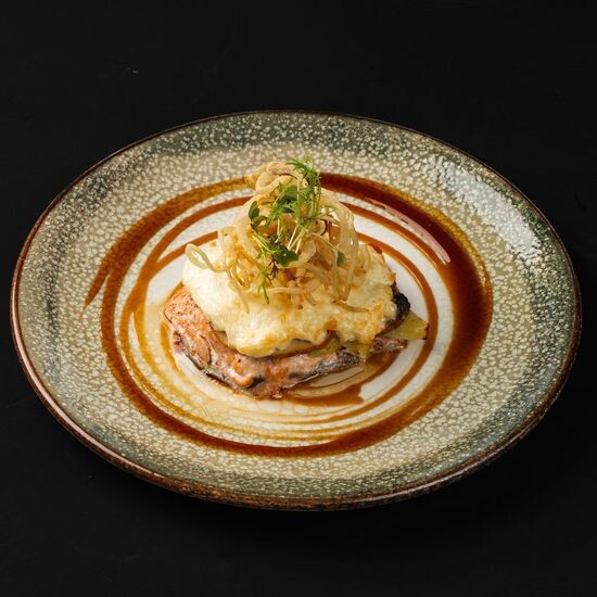 Горбуша с грибами и сыром