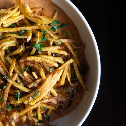 Бефстроганов с картофелем пай