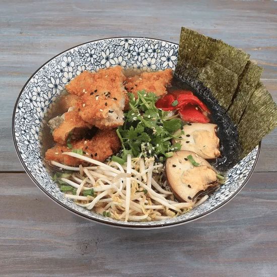 Тонкоцу рамен со свининой