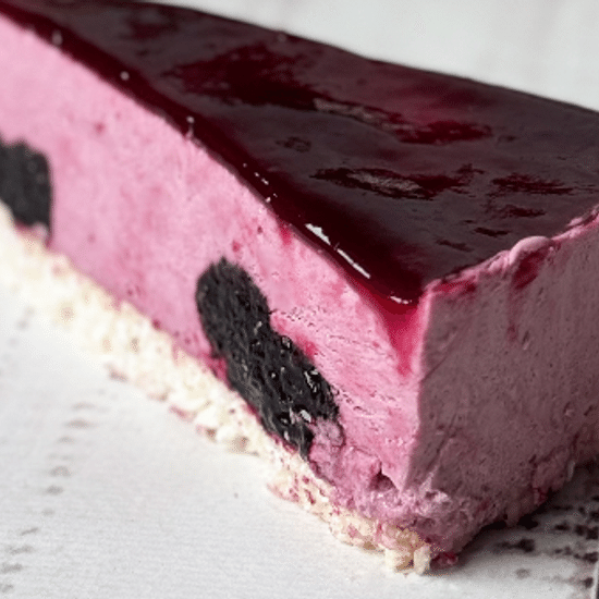 Торт воздушный с черникой