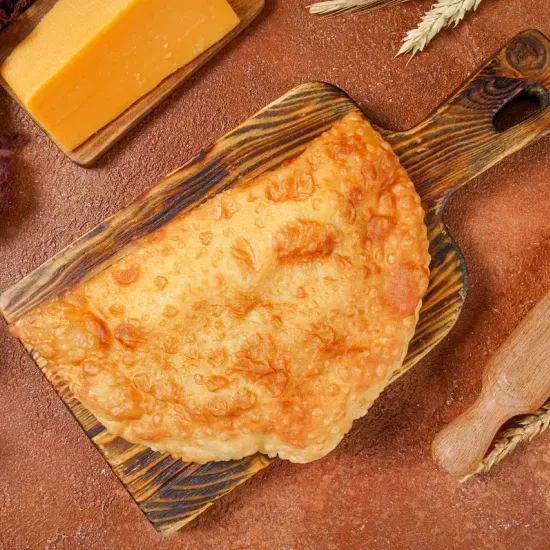Чебурек с сыром