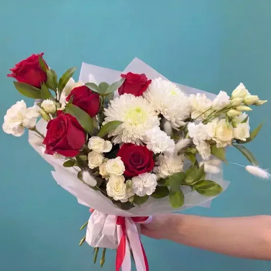 Букет цветов "Мирабелия"