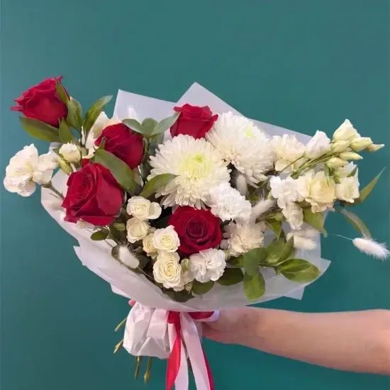 Букет цветов "Мирабелия"