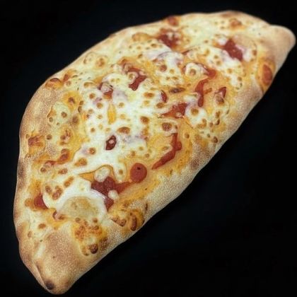 Пицца Кальцоне с мясной начинкой