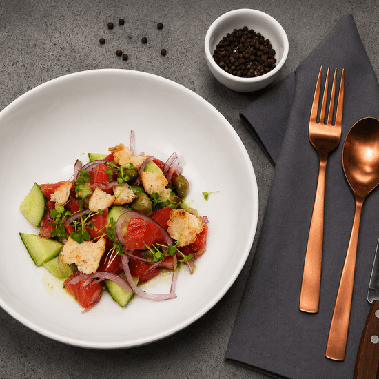 Салат панцанелла с розовыми томатами и каперсами (230г)