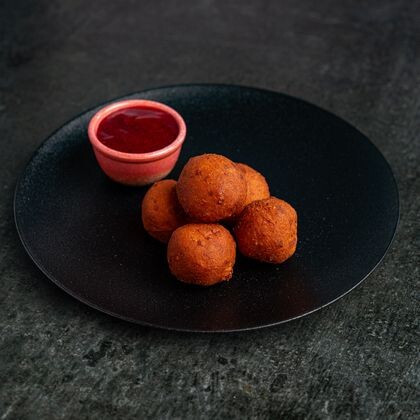 СЫРНЫЕ ШАРИКИ
