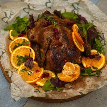 Утка в ягодном маринаде с цитрусами