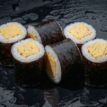 Маки с омлетом