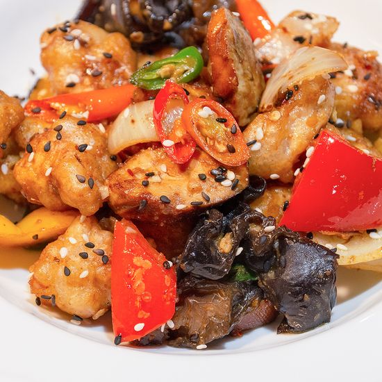 Свинина с тофу и грибами муэр