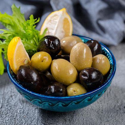 Оливки и маслины