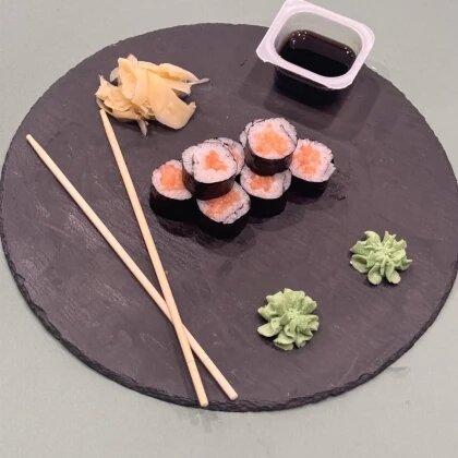 Ролл «Лаки Сяке»