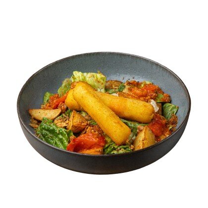 Салат с сырными сигарами и чемичури