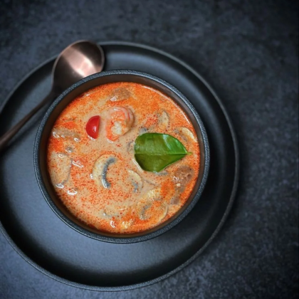 Том ям с морепродуктами