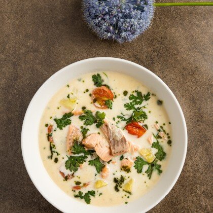 Саянская уха с форелью