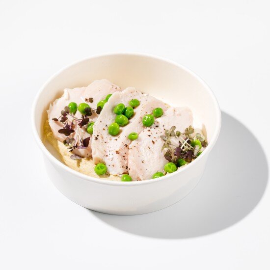 Пюре из хумуса с курицей су-вид