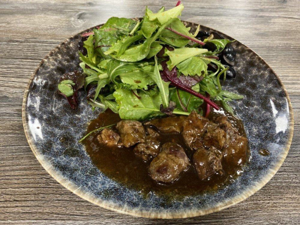 С куриной печенью и соусом "Демиглас"