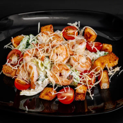 Салат Цезарь с креветками